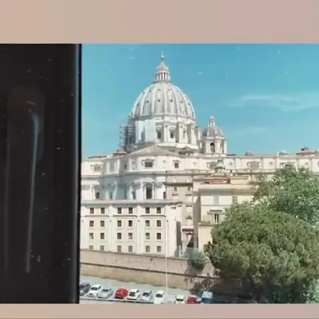 View Vatican Room キャンプ場 *